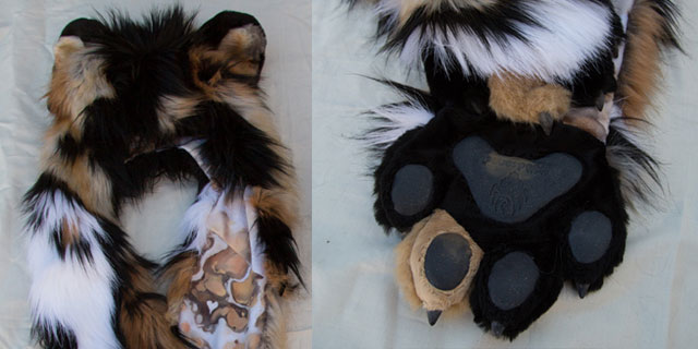 Wild Dog Hoodsonas&reg;